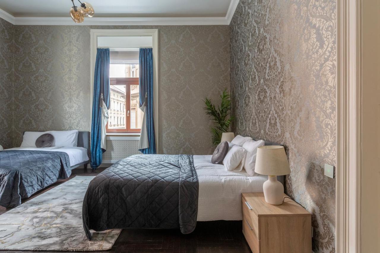 Luxury Apartment With Balcony Next To The New York Cafe Budapeste Exterior foto