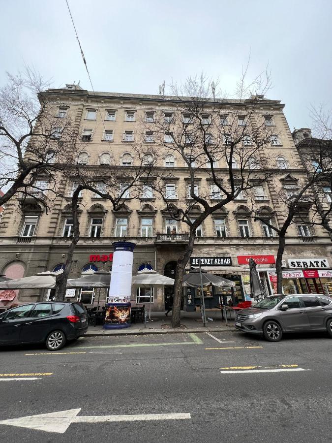 Luxury Apartment With Balcony Next To The New York Cafe Budapeste Exterior foto